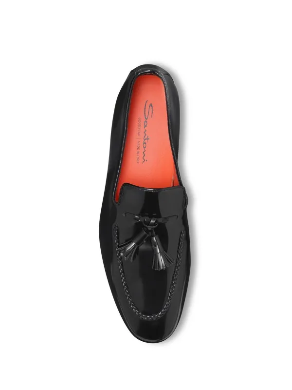 Black leather moccasin with tassels